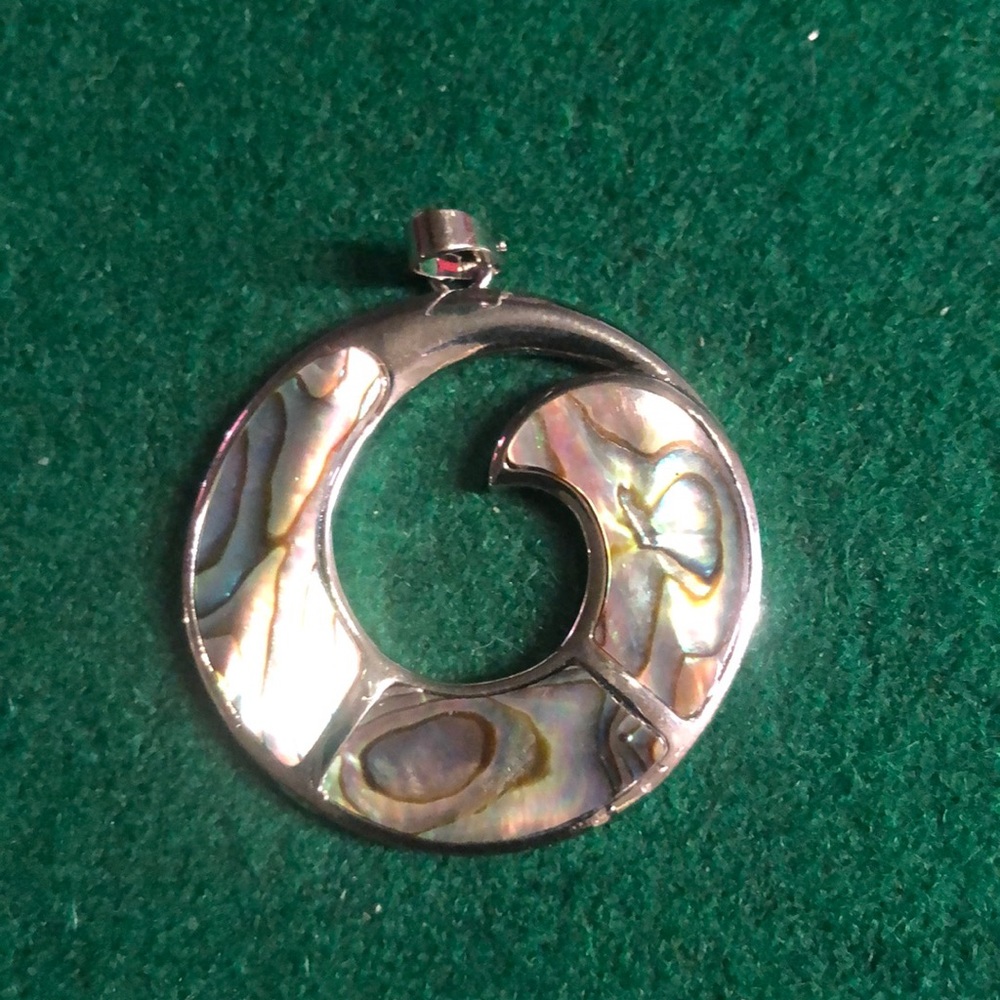 Abalone pendant